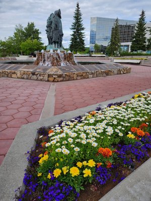 Golden Heart Plaza by null