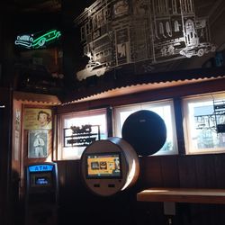 Del's Bar - Etched glass