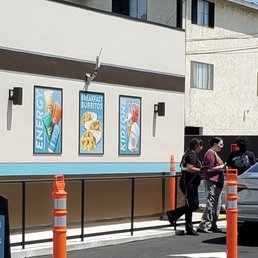 drive-thru drive-thru