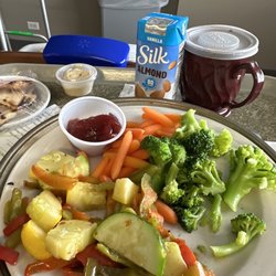 St Joseph Hospital - Vegan lunch- exactly what I ordered , hot, cooked correctly- really good!