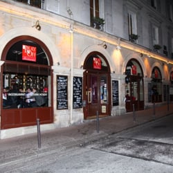 Play Off Club House