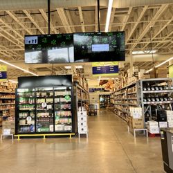 Shamrock Foodservice Warehouse - Inside