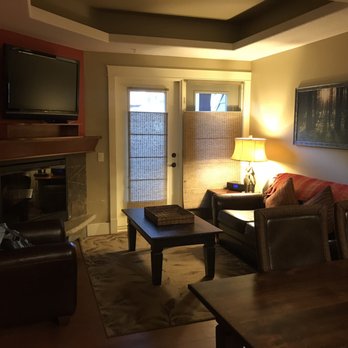 Solara Resort and Spa - Living room nice fireplace - Hotels Near Me - Canmore, Alberta