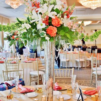 Ojai Flowers - The perfect center piece - Florists Near Me