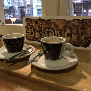 Balsam Cafe - nice atmosphere with very personal decoration from the owner himself - Cafes Near Me - Gdańsk, PM