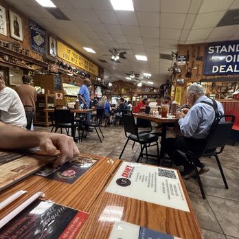 McGhin's Southern Pit Bar-B-Que - Dining room - Barbeque Near Me - Griffin, Georgia McGhin's Southern Pit Bar-B-Que - Dining room - Barbeque Near Me - Griffin, Georgia