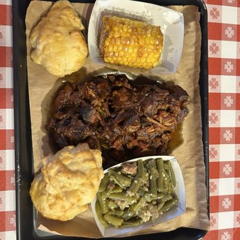 Bennett's Pit Bar-B-Que - Burnt ends - Barbeque Near Me - Pigeon Forge, Tennessee