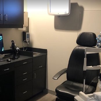 Village Eye Care - Exam Room - Optometrists Near Me - Houston, Texas