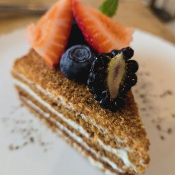 Fusion Kitchen - Honey Cake - Breakfast & Brunch Near Me - Los Angeles, California