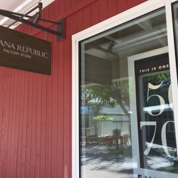Banana Republic Factory Store - Banana Republic - Outlets of Maui - 07.08.2018 .