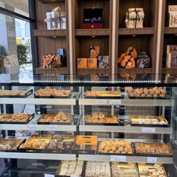 Tak Bakery - Show case