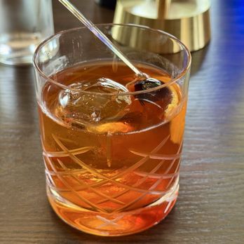 1933 Lounge - Pop's Old Fashioned - Cocktail Bars Near Me - Carmel, Indiana