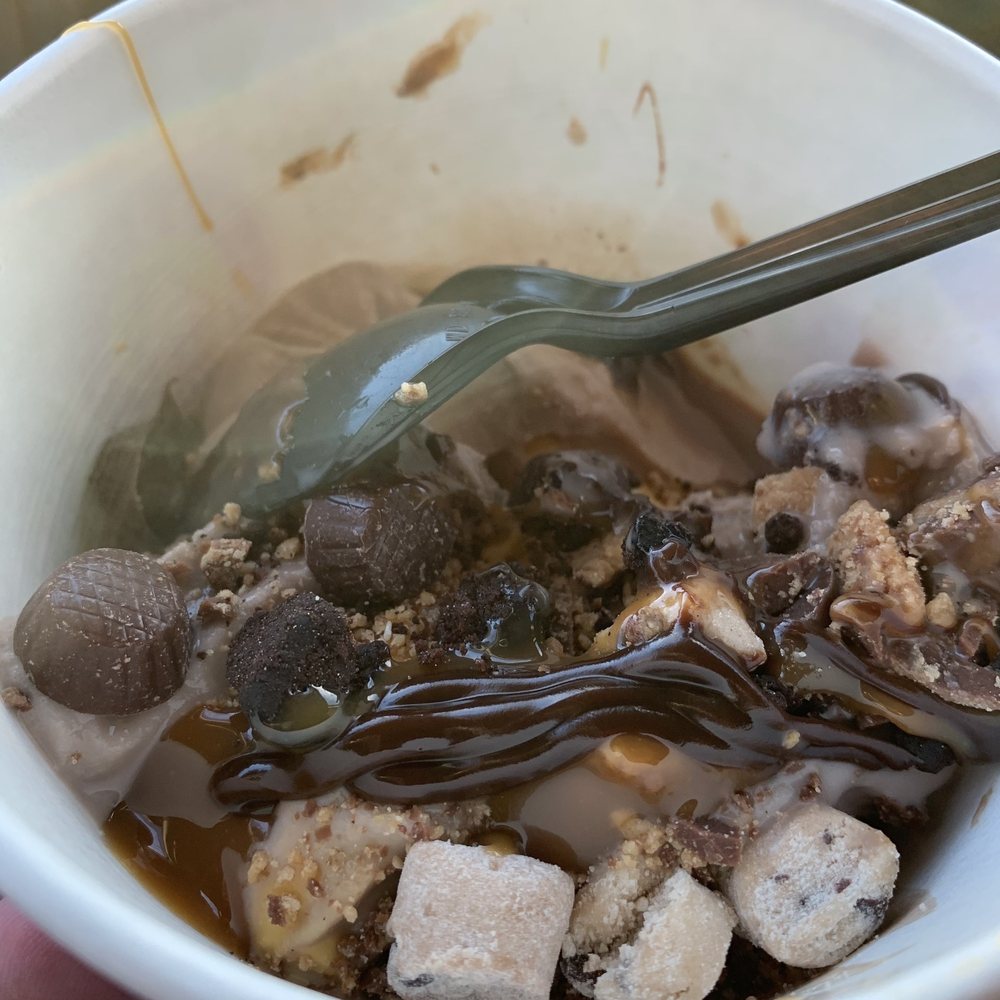 YOGURT MOUNTAIN Updated August 2024 33 Photos & 14 Reviews 3220 N