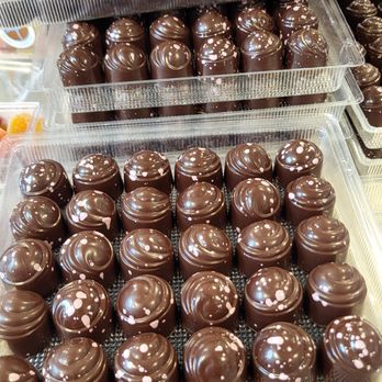 Albert's Petite Sweets - Desserts Near Me - Long Beach, California Albert's Petite Sweets - Desserts Near Me - Long Beach, California