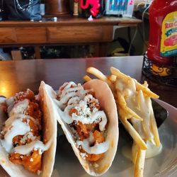 Broadway Bar & Grill