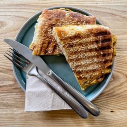 Akin - Panini