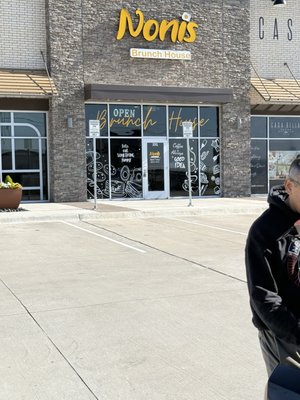 NONIS BRUNCH HOUSE by null