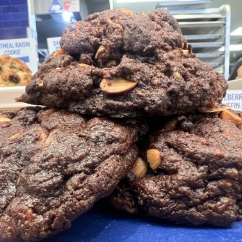 Levain Bakery - NoHo, NYC - Bakeries Near Me - New York, New York