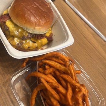 The Melt - Dbl BBQ BACON MELTBURGER. SWEET POTATO FRIES - Sandwiches Near Me - Sunnyvale, California The Melt - Dbl BBQ BACON MELTBURGER. SWEET POTATO FRIES - Sandwiches Near Me - Sunnyvale, California