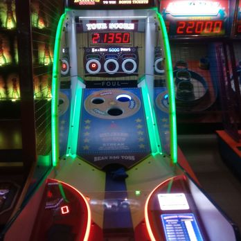Bowlero Buffalo Grove - Venues & Event Spaces Near Me - Buffalo Grove, Illinois
