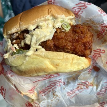 Haven Hot Chicken - No the best picture but the flavors in that chicken sandwich were delicious - Chicken Shop Near Me - New Haven, Connecticut Haven Hot Chicken - No the best picture but the flavors in that chicken sandwich were delicious - Chicken Shop Near Me - New Haven, Connecticut