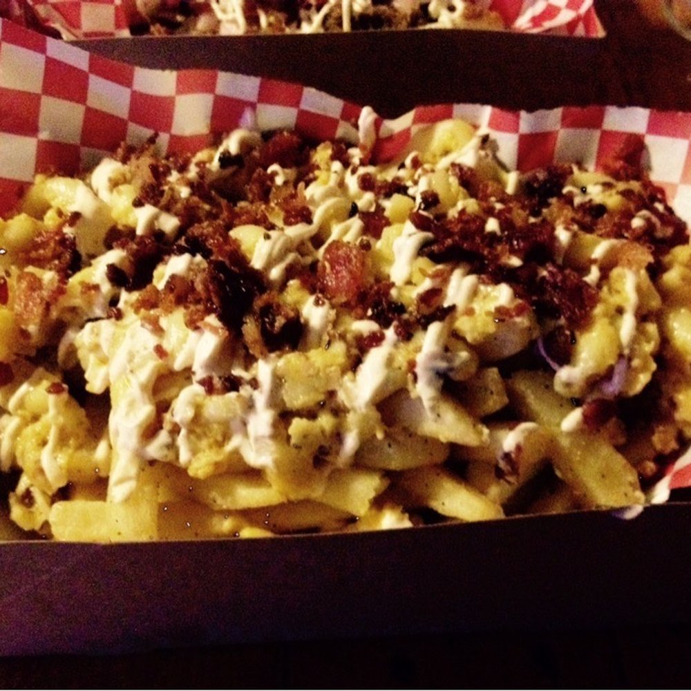 Bacon MANia Truck - "Mac Fries" - A huge pile of Crispy Shoestring Fries Topped With Our Honemade Mac n' Bacon & Homemade Chipayo Sauce - American Near Me - Citrus Heights, California