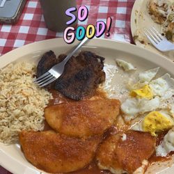 Kelly Pupuseria - Chilaquiles
