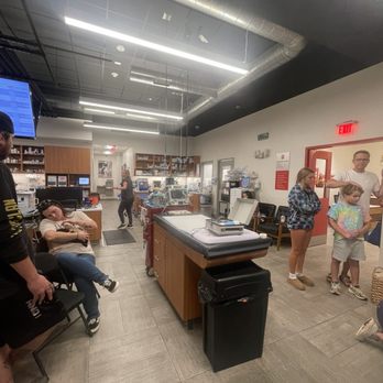 VEG ER for Pets - Communal service area - Emergency Pet Hospital Near Me - Charlotte, North Carolina VEG ER for Pets - Communal service area - Emergency Pet Hospital Near Me - Charlotte, North Carolina