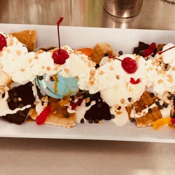 I Hart Ice Cream - Small Party Nachos!! Yum!! - Ice Cream & Frozen Yogurt Near Me - Vincennes, Indiana I Hart Ice Cream - Small Party Nachos!! Yum!! - Ice Cream & Frozen Yogurt Near Me - Vincennes, Indiana