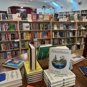 Big Hill Books - Bookstores Near Me - Minneapolis, Minnesota