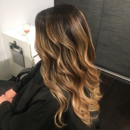 So in love with my new color! Thank you Jamie, Salon Petite always delivers!! So in love with my new color! Thank you Jamie, Salon Petite always delivers!!