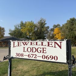 Lewellen Lodge