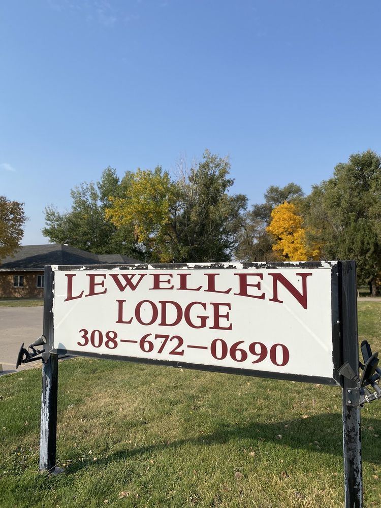 LEWELLEN LODGE Updated April 2024 215 Church St, Lewellen, Nebraska
