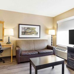 Extended Stay America - Meadowlands - East Rutherford - Deluxe Studio - 1 King Bed