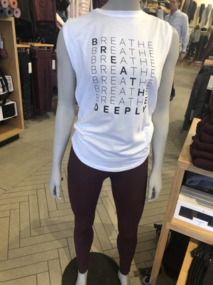 lululemon by null