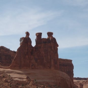 Arches National Park - The Three Gossips - Parks Near Me