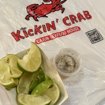 The Kickin' Crab - Bib, lime, salt and pepper - Cajun/Creole Near Me - Irvine, California