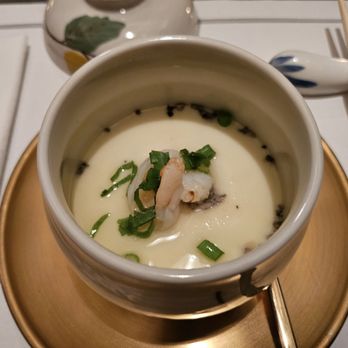 Golden pig - Korean Near Me - Honolulu, Hawaii