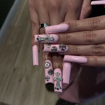Butterfly Beauty Salon - Nails done by Nailedbymetalface. - Hair Salons Near Me - Bakersfield, California Butterfly Beauty Salon - Nails done by Nailedbymetalface. - Hair Salons Near Me - Bakersfield, California
