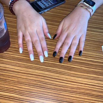 Topnails - Not even what she wanted. They also look very bad. The gel nail are chipping already and she got them done yesterday. - Nail Salons Near Me - Princeton, Illinois