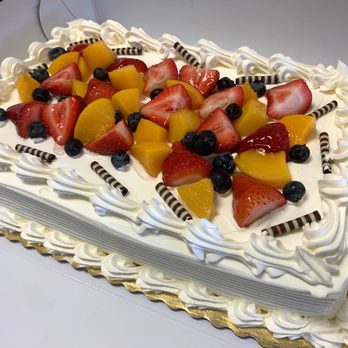 Elvin's Bakery - 1/2 sheet Strawberry Shortcake - Bakeries Near Me - Honolulu, Hawaii