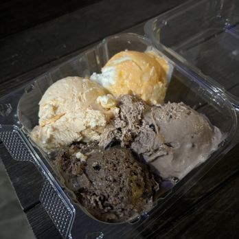 Handel's Homemade Ice Cream - 4 scoop sampler. Top right (orange) - clockwise: Orange dream cream, French silk pie, rocky mocha blast, peach - Ice Cream & Frozen Yogurt Near Me - Visalia, California Handel's Homemade Ice Cream - 4 scoop sampler. Top right (orange) - clockwise: Orange dream cream, French silk pie, rocky mocha blast, peach - Ice Cream & Frozen Yogurt Near Me - Visalia, California