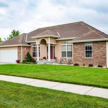 Laura Ebert - Real Broker - 604 Ruth's Lane - Real Estate Agents Near Me - Manhattan, Kansas