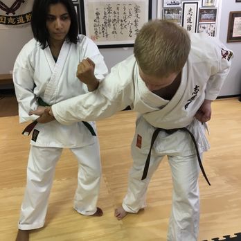Virginia Dojo - Whether a man or woman, discover natural body movement self defense to keep you safe! - Karate Near Me - Alexandria, Virginia