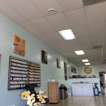 KS Nails & Spa - Nail Salons Near Me - Waynesboro, Virginia