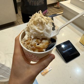 Kinrose Creamery - Halva on top, Lavashak on the bottom - Ice Cream & Frozen Yogurt Near Me - Pasadena, California Kinrose Creamery - Halva on top, Lavashak on the bottom - Ice Cream & Frozen Yogurt Near Me - Pasadena, California