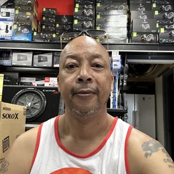 Pacific Audio and Video - Waiting area - Car Stereo Installation Near Me - Stockton, California Pacific Audio and Video - Waiting area - Car Stereo Installation Near Me - Stockton, California