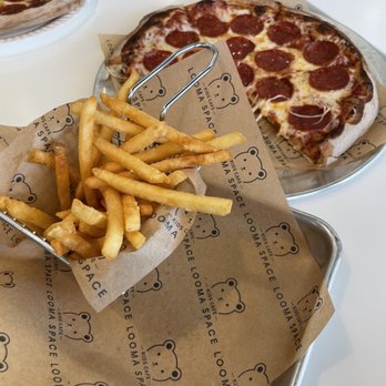 Looma Space - Pizza and fries - Indoor Playcenter Near Me - Lomita, California Looma Space - Pizza and fries - Indoor Playcenter Near Me - Lomita, California