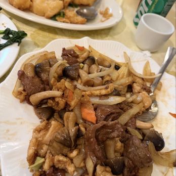 Original Triple Crown Restaurant - Beef & Chicken with Mushroom and Salt & Pepper Fish Fillet - Chinese Near Me - Chicago, Illinois Original Triple Crown Restaurant - Beef & Chicken with Mushroom and Salt & Pepper Fish Fillet - Chinese Near Me - Chicago, Illinois