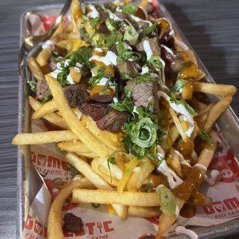 DOMESTIC - Tr Garlic Fries - Pint - Barbeque Near Me - La Puente, California